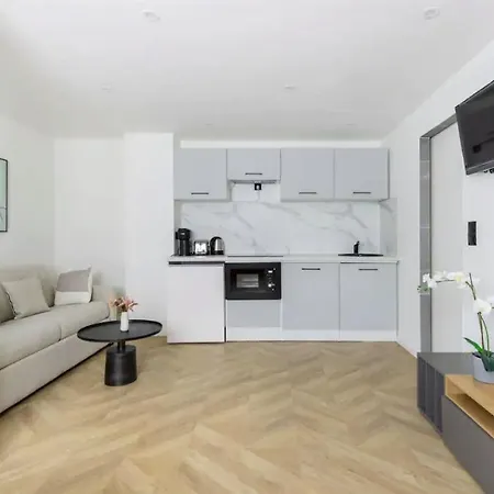 Chapelle/ordener : Magnifique 1br/4p Appartamento Parigi
