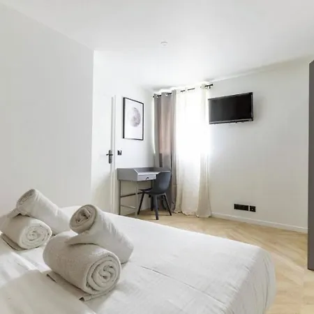 Chapelle/ordener : Magnifique 1br/4p *
